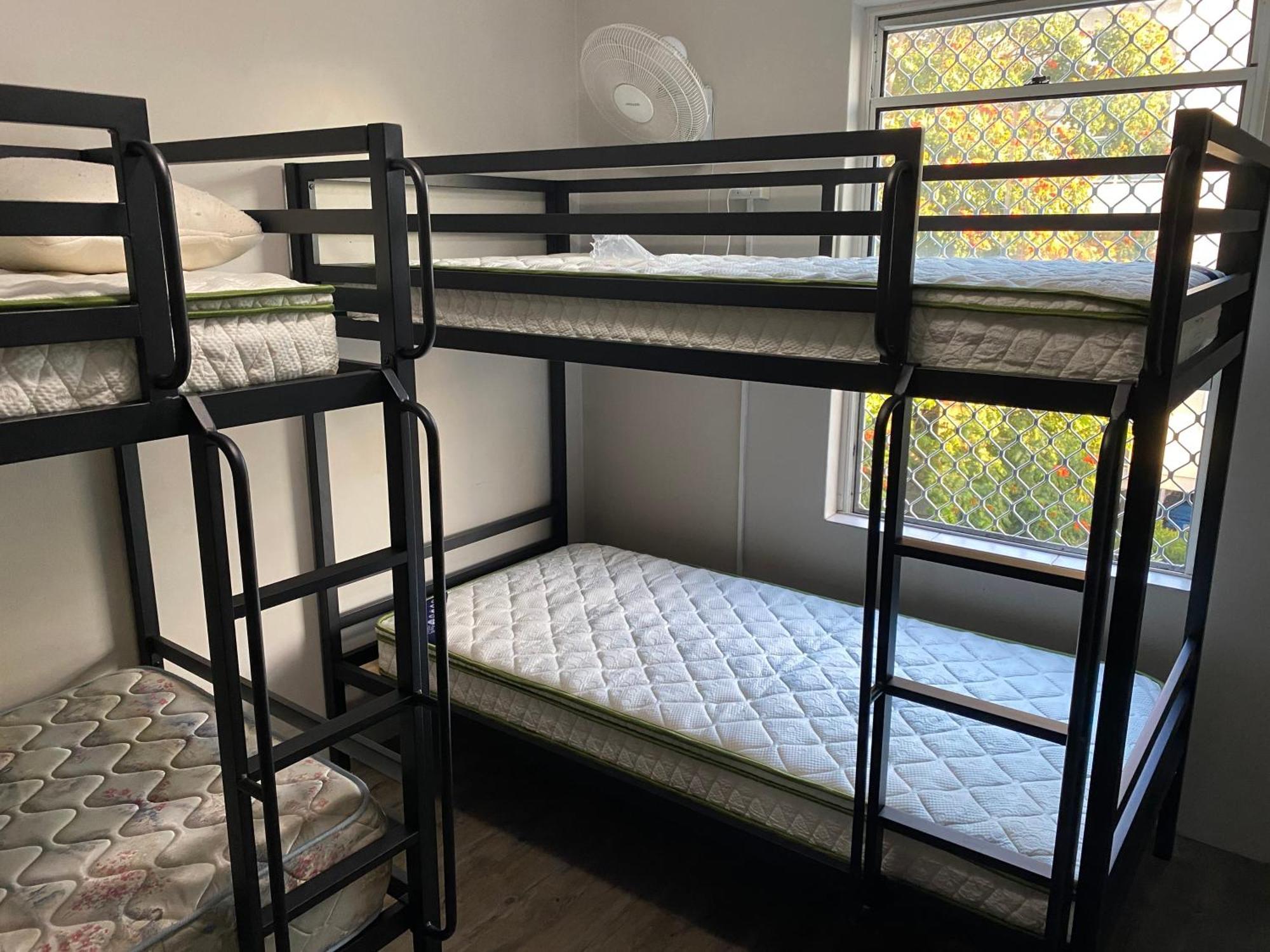 Homely Inn Hostel 黄金海岸 外观 照片