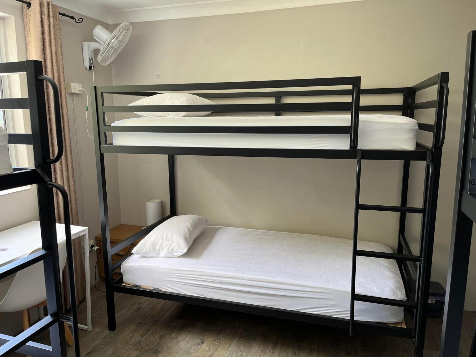 Homely Inn Hostel 黄金海岸 外观 照片